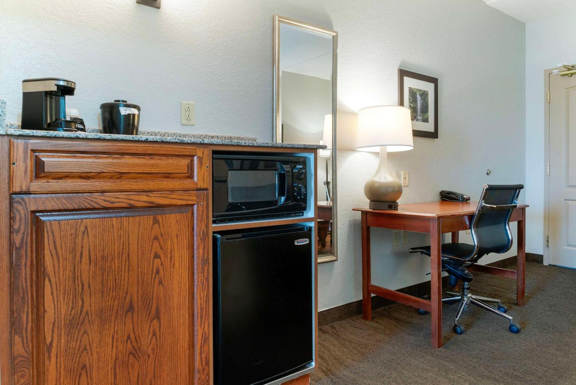 Best Western Executive Inn & Suites Grand Rapids Extérieur photo