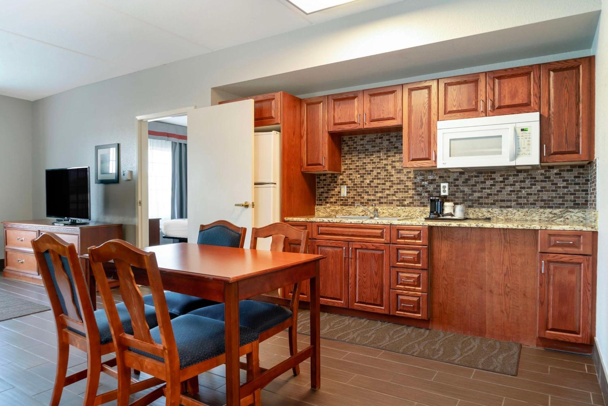 Best Western Executive Inn & Suites Grand Rapids Extérieur photo