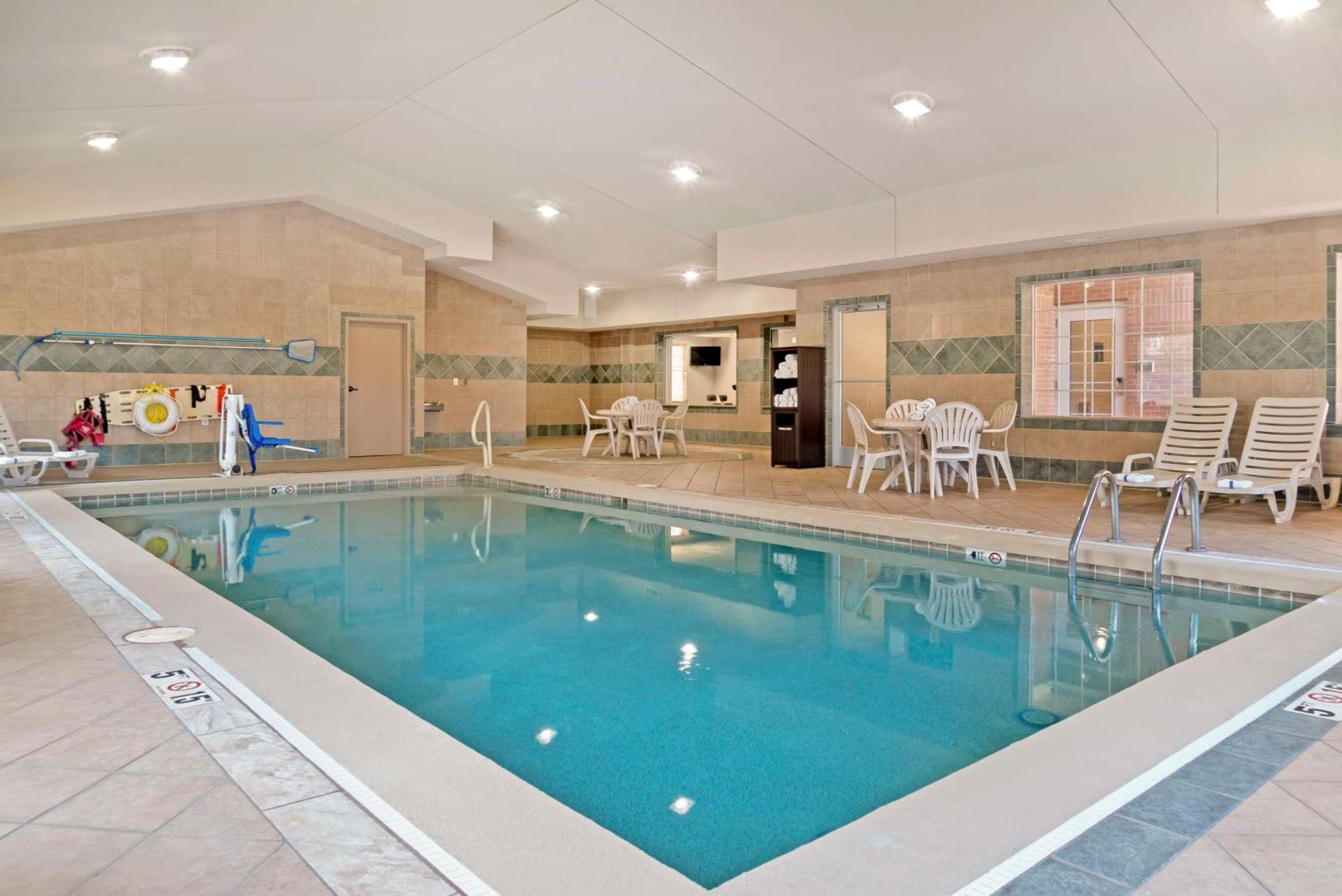 Best Western Executive Inn & Suites Grand Rapids Extérieur photo