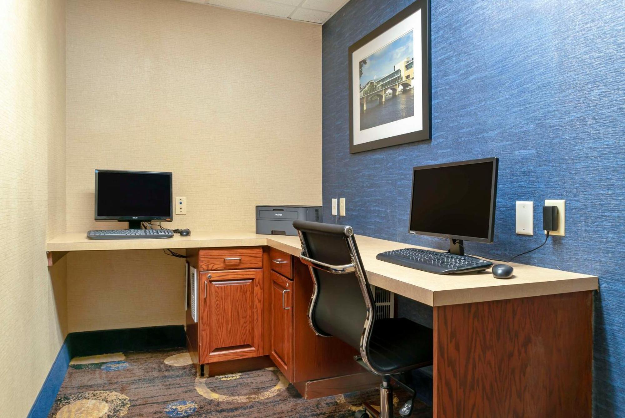 Best Western Executive Inn & Suites Grand Rapids Extérieur photo
