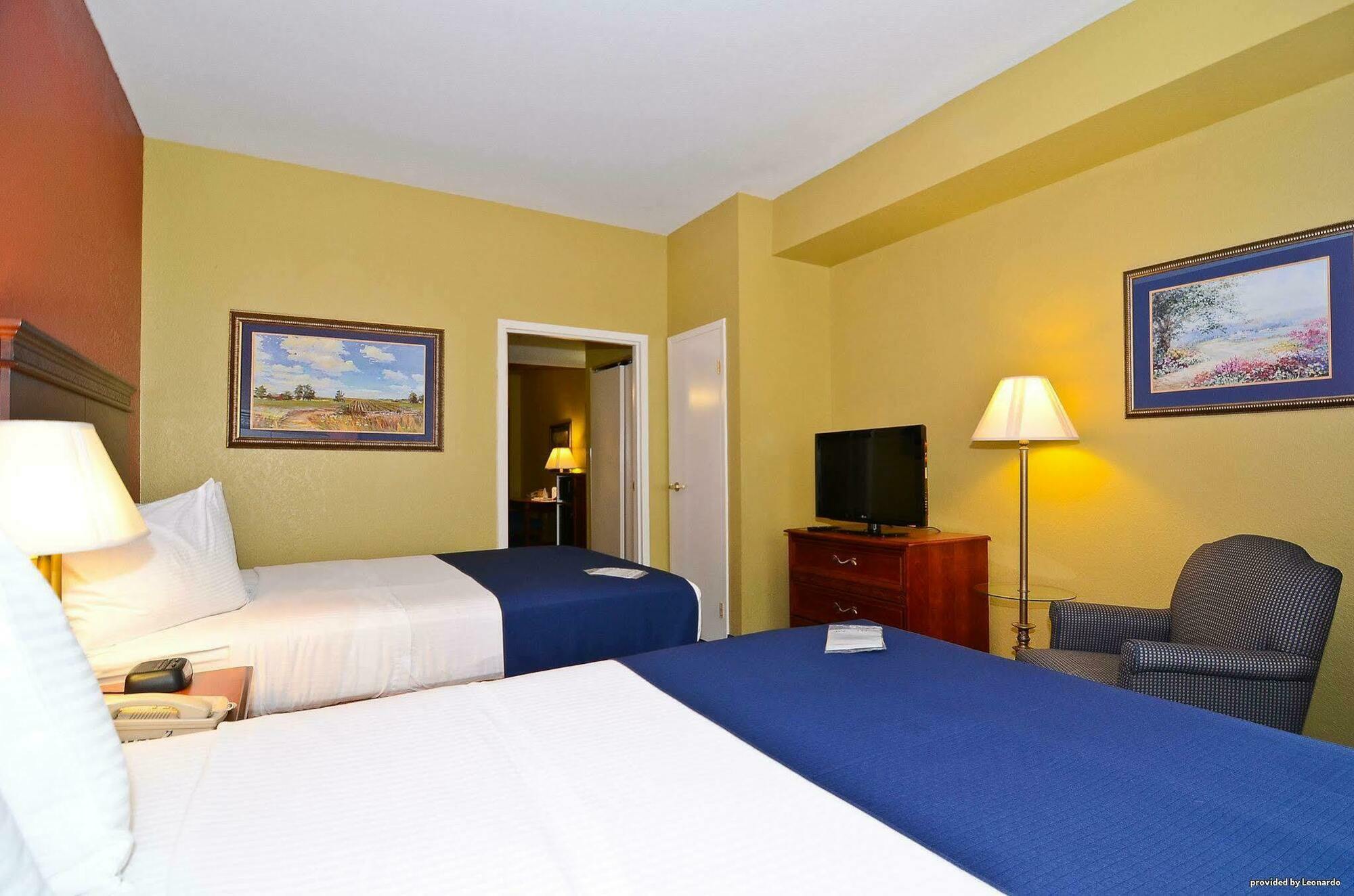 Best Western Executive Inn & Suites Grand Rapids Extérieur photo