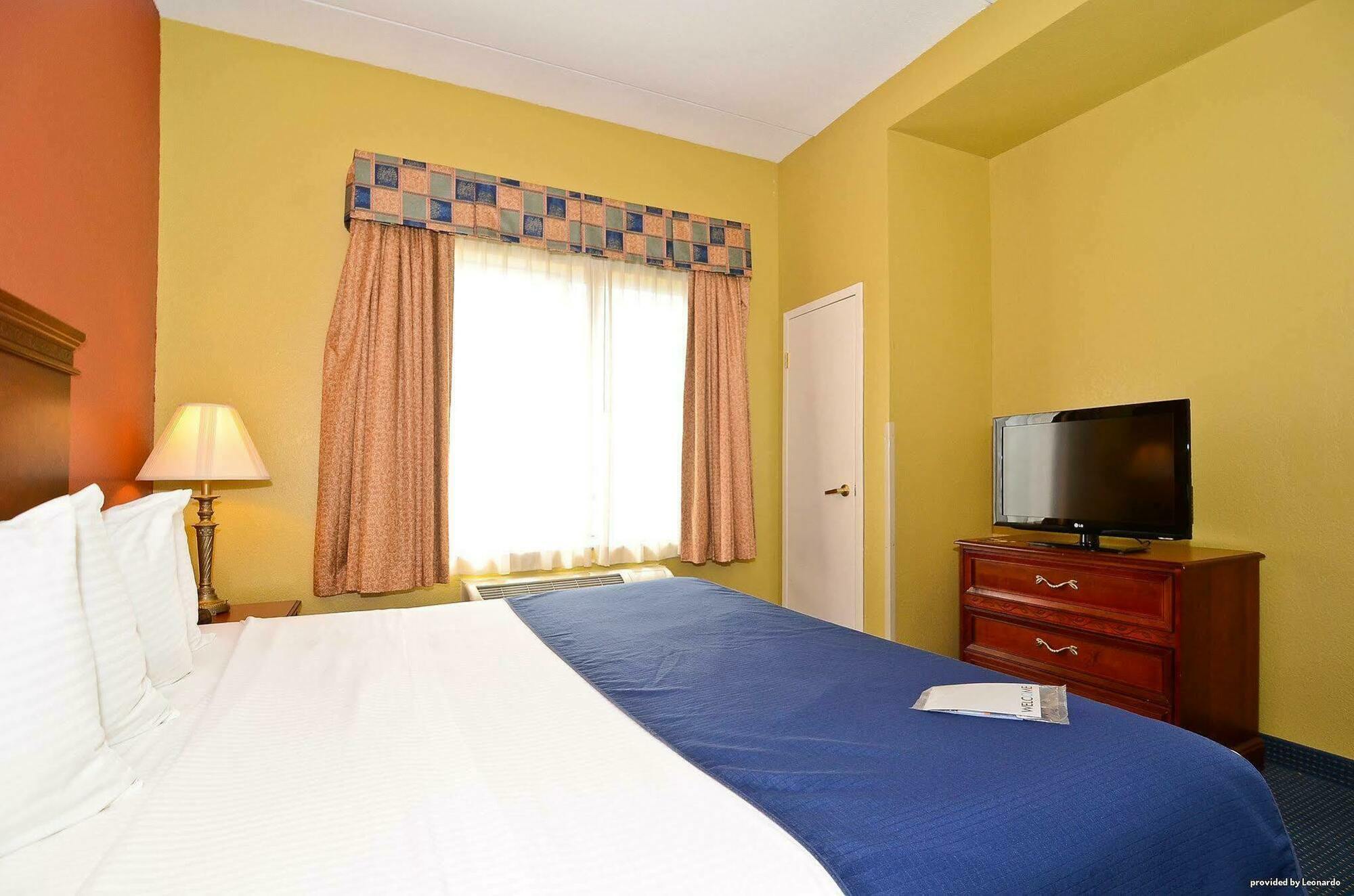 Best Western Executive Inn & Suites Grand Rapids Extérieur photo